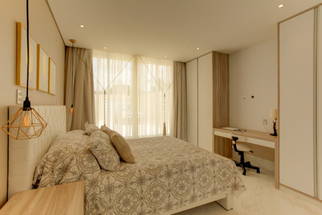 Imagem Casa com 2 Quartos à Venda, 230 m² em Trianon - Guarapuava Imagem Casa com 2 Quartos à Venda, 230 m² em Trianon - Guarapuava