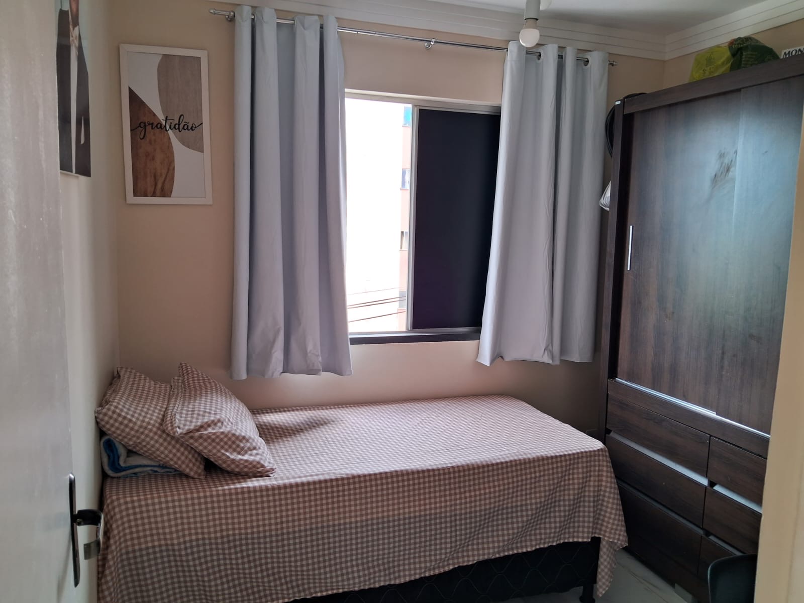Imagem Apartamento com 2 Quartos à Venda, 42 m²em Recreio Ipitanga - Lauro de Freitas