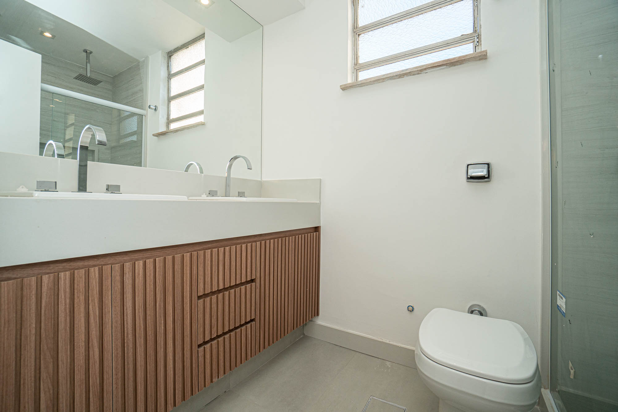 Imagem Apartamento com 4 Quartos à Venda, 130 m²em Tijuca - Rio de Janeiro