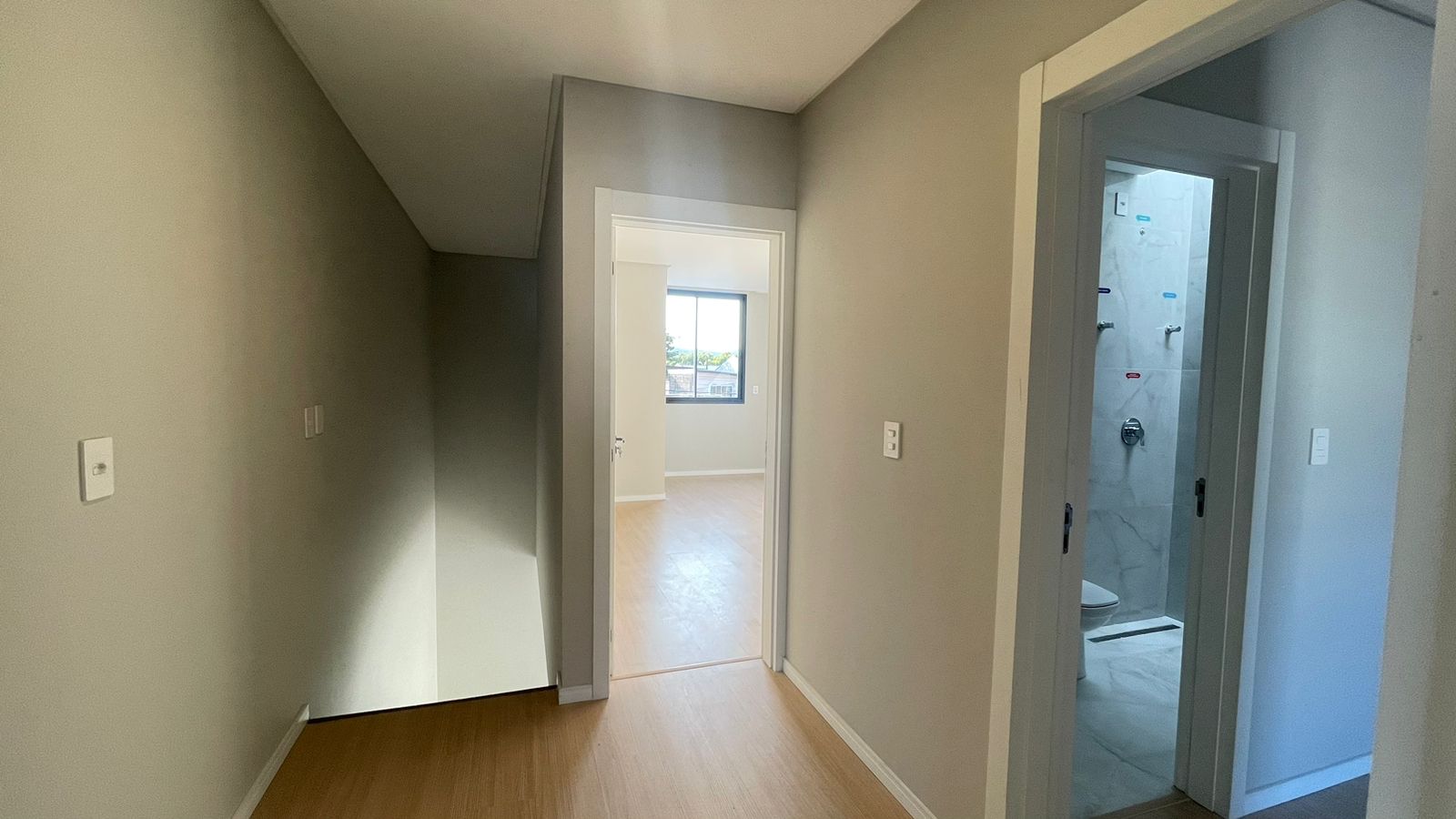 Imagem Sobrado com 3 Quartos à Venda, 124 m²em Centro - Camboriú Imagem Sobrado com 3 Quartos à Venda, 124 m²em Centro - Camboriú