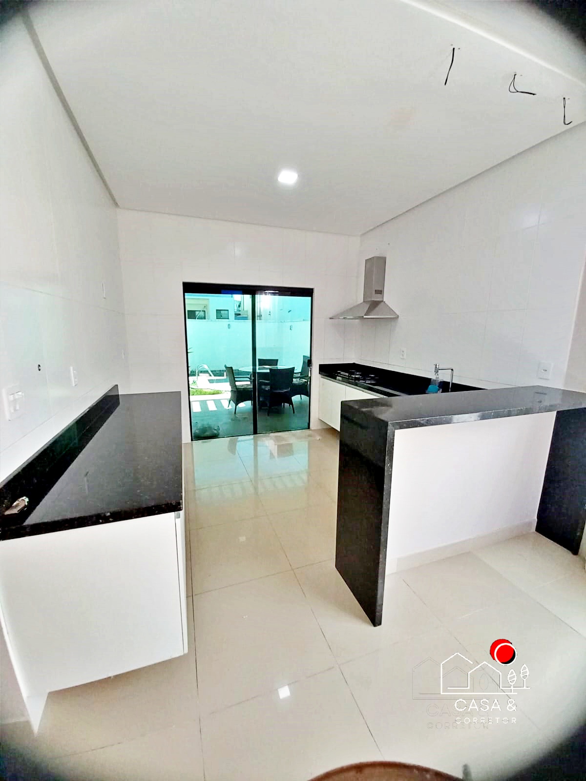 Imagem Casa de Condomínio com 2 Quartos à Venda ou Locação, 153 m²em Ponta Negra - Manaus