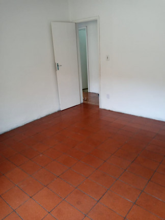 Imagem Casa com 2 Quartos à Venda, 50 m² em São Pedro - Teresópolis