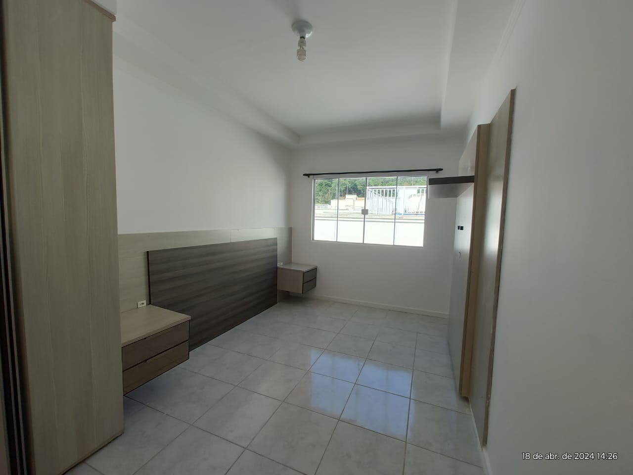 Imagem Apartamento com 2 Quartos para Alugar, 55 m²em Nova Esperança - Balneário Camboriú Imagem Apartamento com 2 Quartos para Alugar, 55 m²em Nova Esperança - Balneário Camboriú