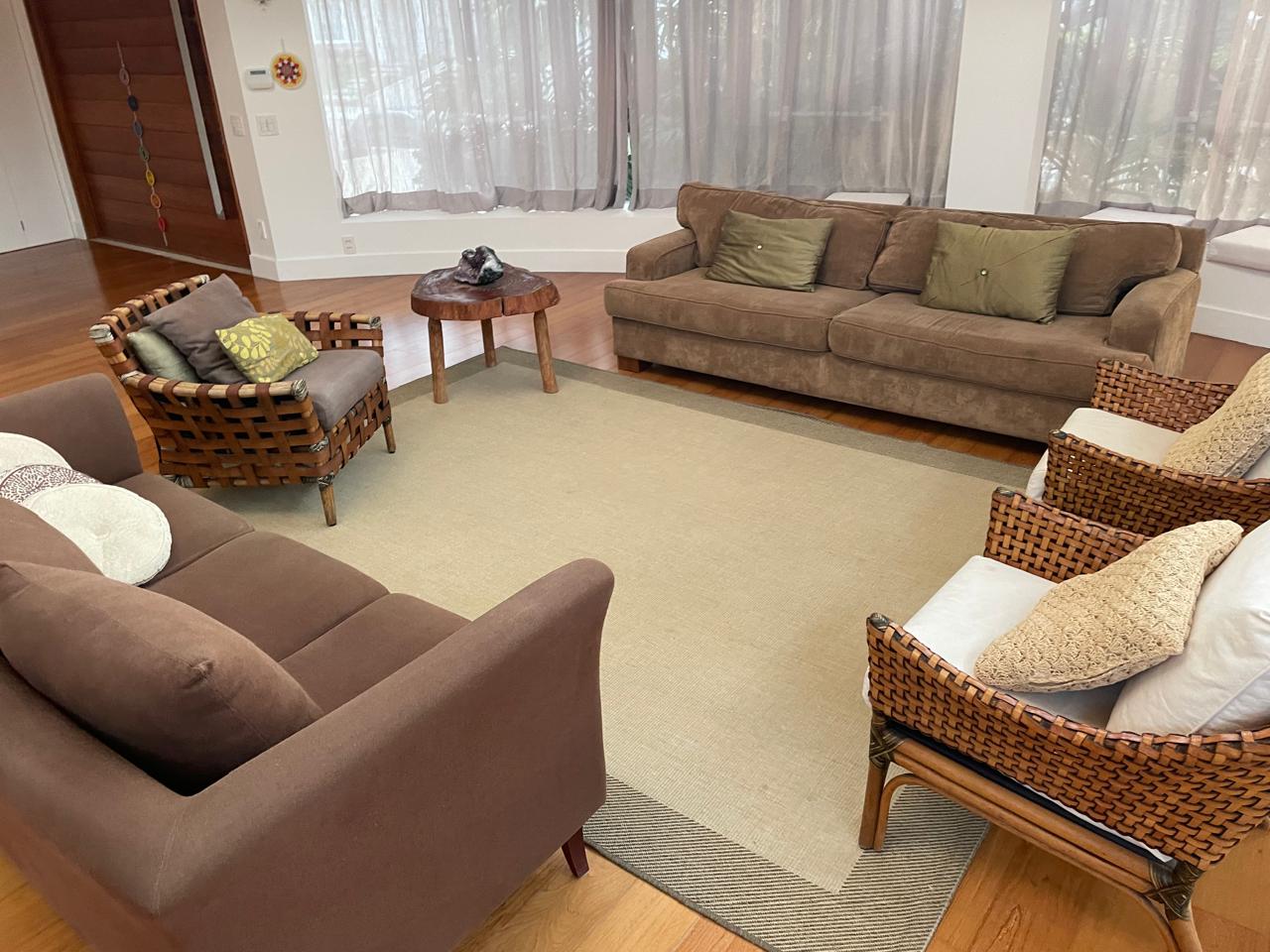 Imagem Casa com 4 Quartos à Venda, 350 m²em Jurerê Internacional - Florianópolis