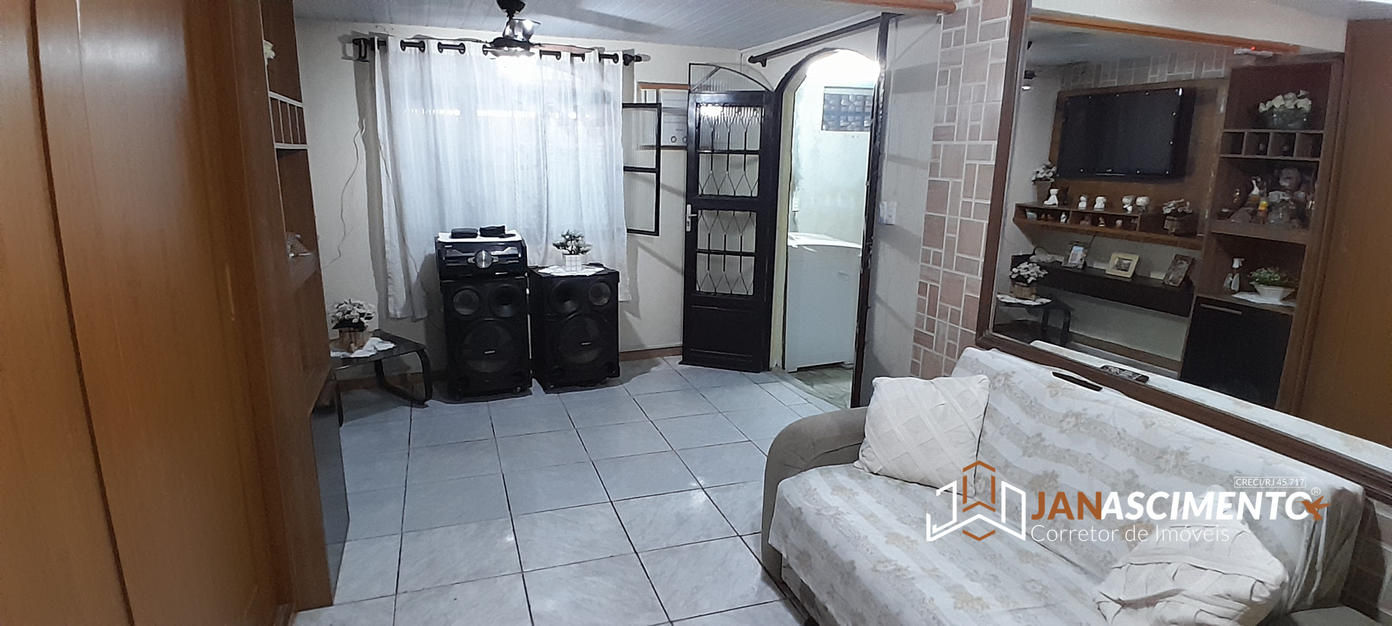 Imagem Casa com 2 Quartos à Venda, 160 m² em Bangu - Rio de Janeiro