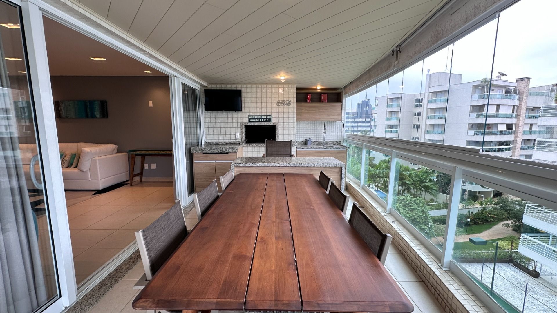 Imagem Apartamento com 4 Quartos à Venda, 186 m²em Riviera - Bertioga