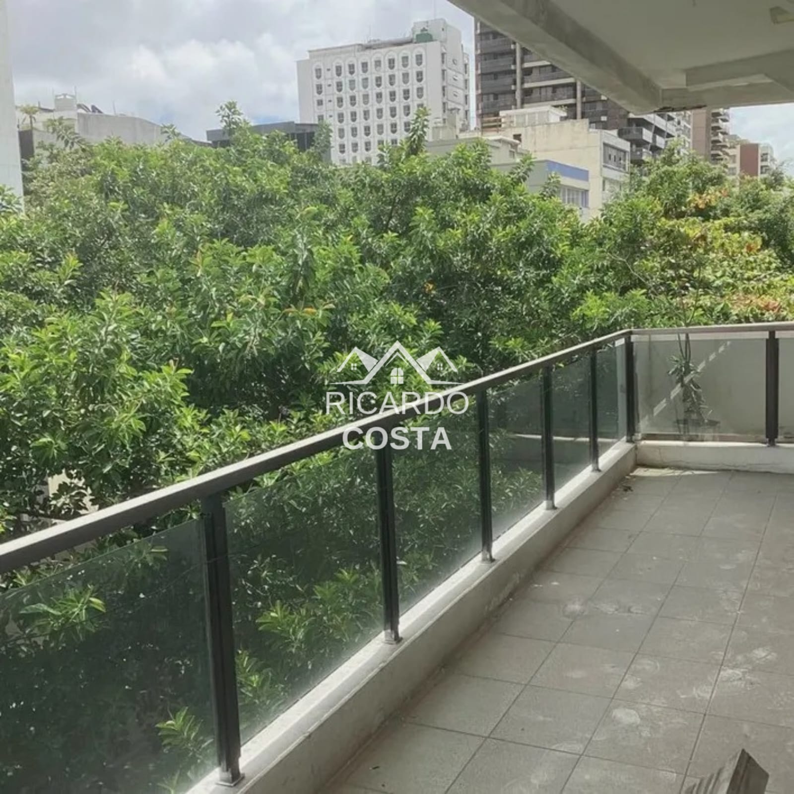Imagem Apartamento com 2 Quartos à Venda ou Locação, 180 m² em Ipanema - Rio de Janeiro Imagem Apartamento com 2 Quartos à Venda ou Locação, 180 m² em Ipanema - Rio de Janeiro