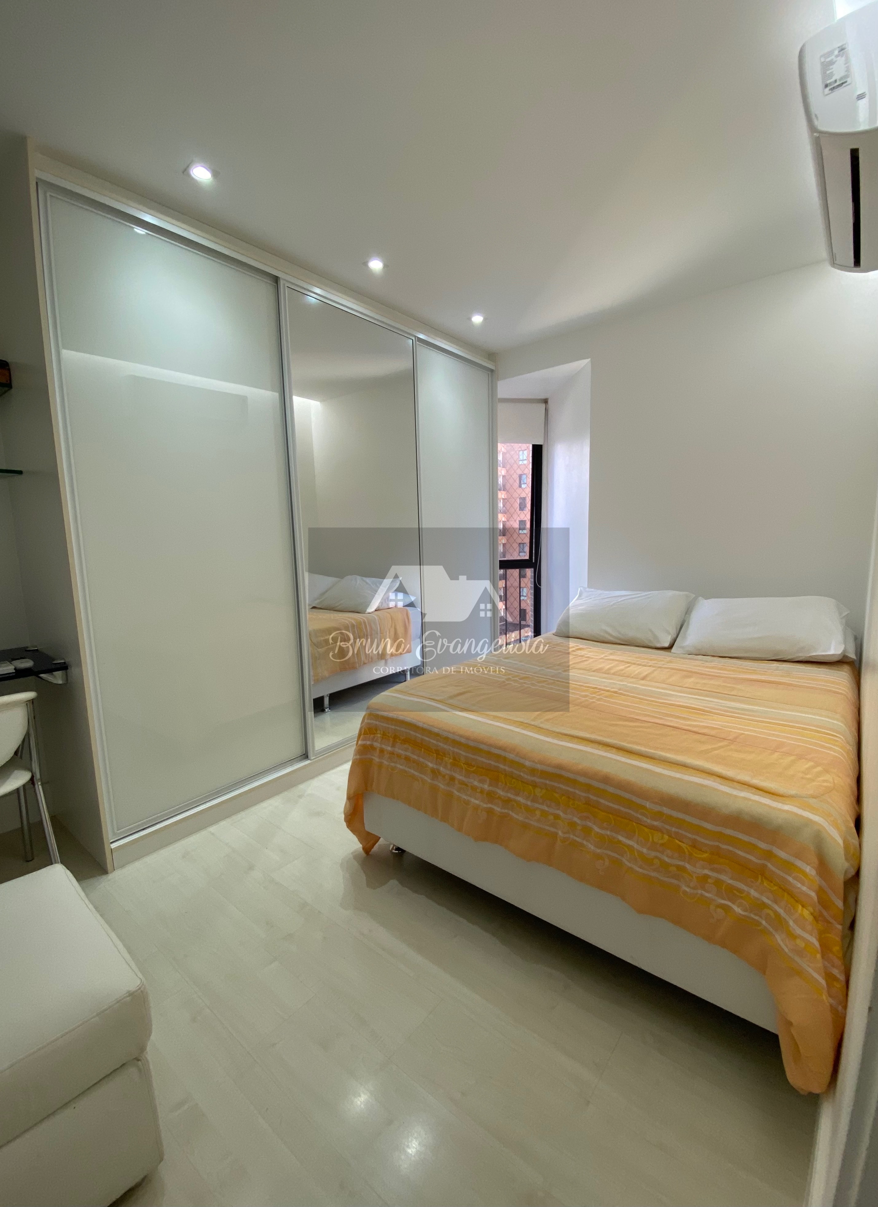 Imagem Apartamento com 3 Quartos à Venda, 112 m² em Alphaville I - Salvador Imagem Apartamento com 3 Quartos à Venda, 112 m² em Alphaville I - Salvador