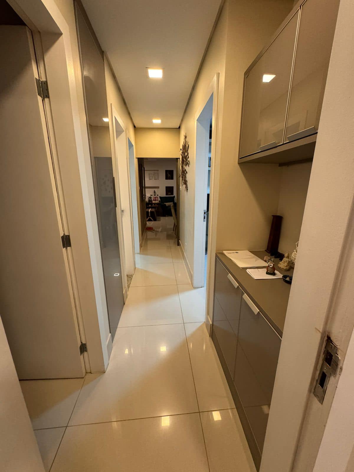Imagem Apartamento com 4 Quartos à Venda, 158 m²em Ponta do Farol - São Luís Imagem Apartamento com 4 Quartos à Venda, 158 m²em Ponta do Farol - São Luís