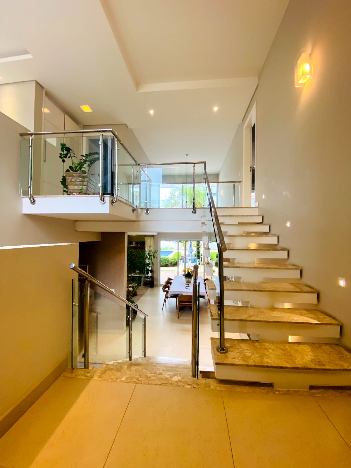 Imagem Casa de Condomínio com 3 Quartos à Venda, 370 m²em Medeiros - Jundiaí