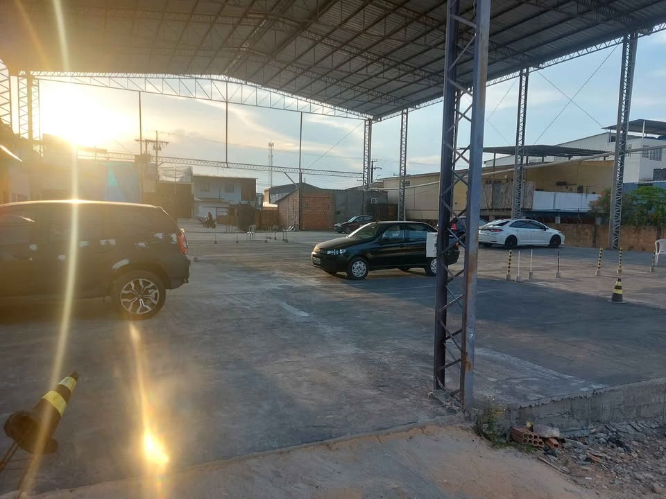 Imagem Cobertura com 5 Quartos para Alugar, 1.000 m² em Aleixo - Manaus Imagem Cobertura com 5 Quartos para Alugar, 1.000 m² em Aleixo - Manaus
