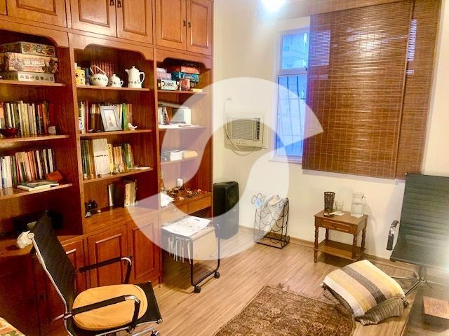 Imagem Apartamento com 3 Quartos à Venda, 120 m² em Icaraí - Niterói Imagem Apartamento com 3 Quartos à Venda, 120 m² em Icaraí - Niterói
