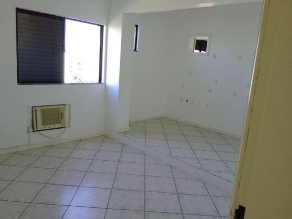 Imagem Cobertura com 3 Quartos à Venda, 210 m² em Comerciário - Criciúma