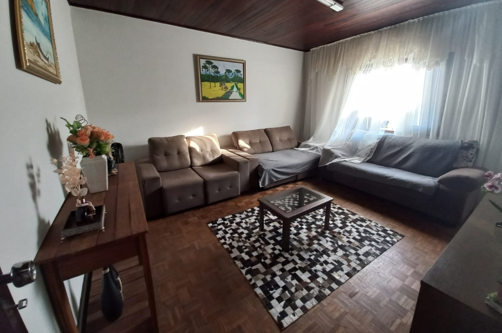 Imagem Casa com 3 Quartos à Venda, 265 m²em Oficinas - Ponta Grossa Imagem Casa com 3 Quartos à Venda, 265 m²em Oficinas - Ponta Grossa