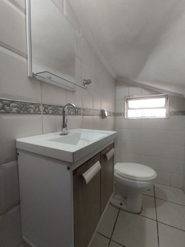 Imagem Casa com 3 Quartos para Alugar, 300 m²em Vila Clarice - São Paulo