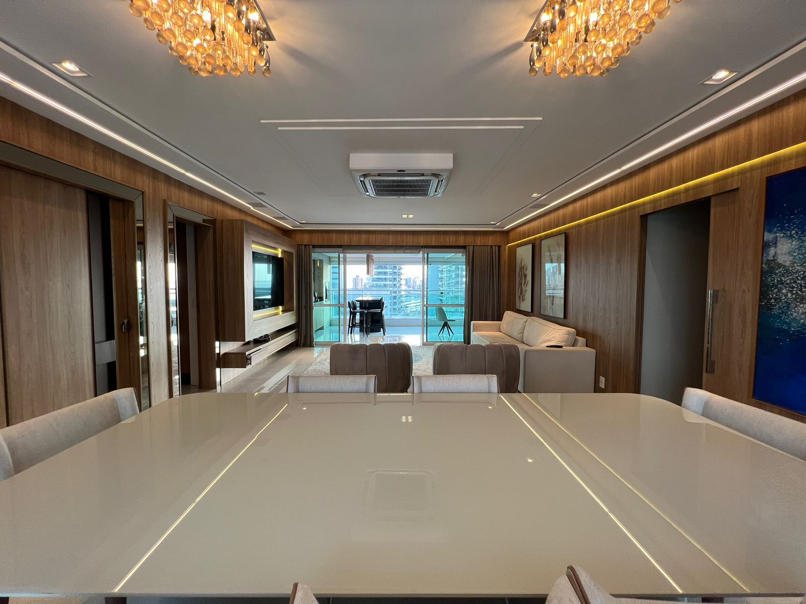 Imagem Apartamento com 4 Quartos à Venda, 300 m²em Umarizal - Belém