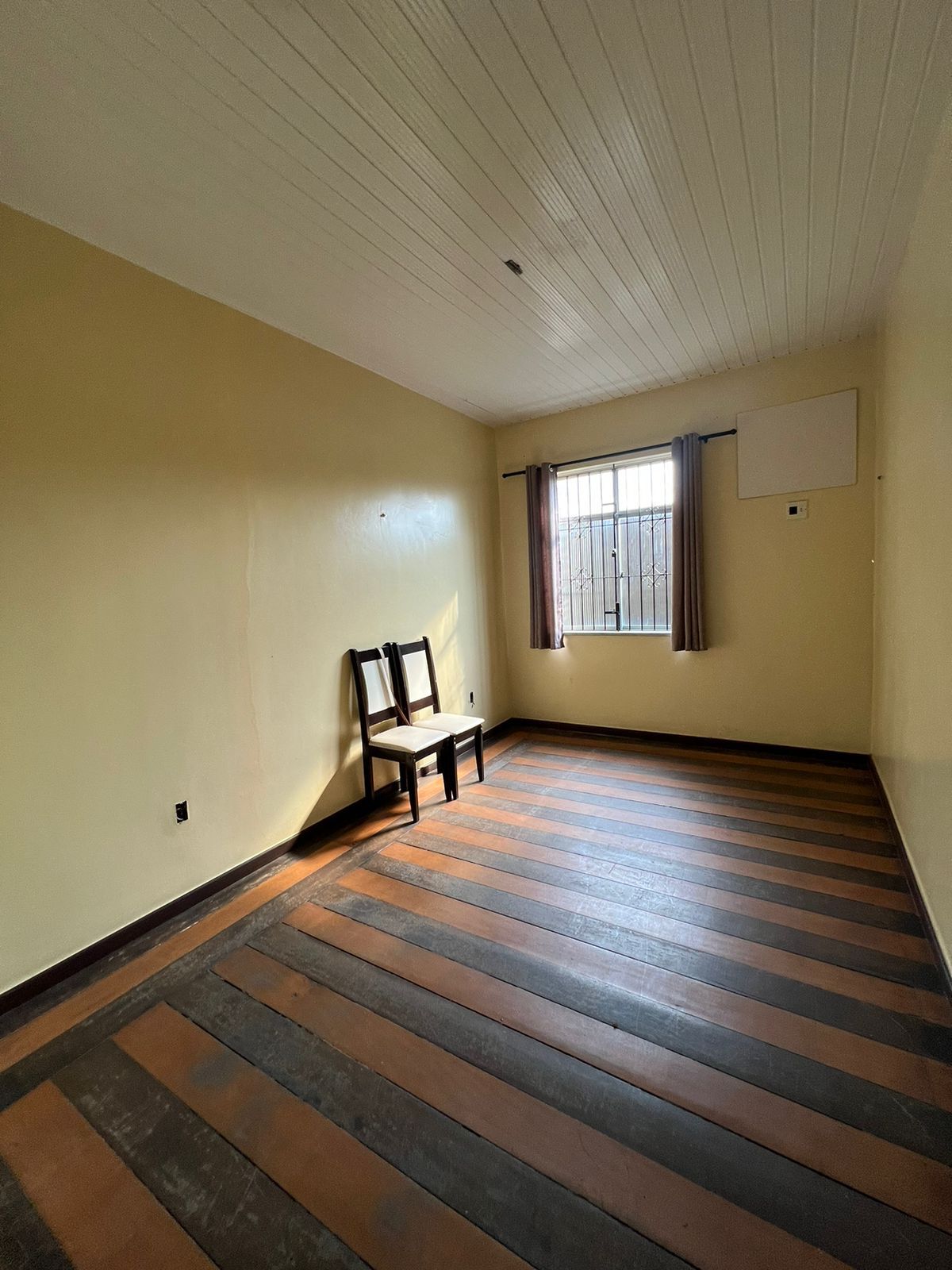 Imagem Casa com 8 Quartos à Venda, 420 m²em Batista Campos - Belém Imagem Casa com 8 Quartos à Venda, 420 m²em Batista Campos - Belém