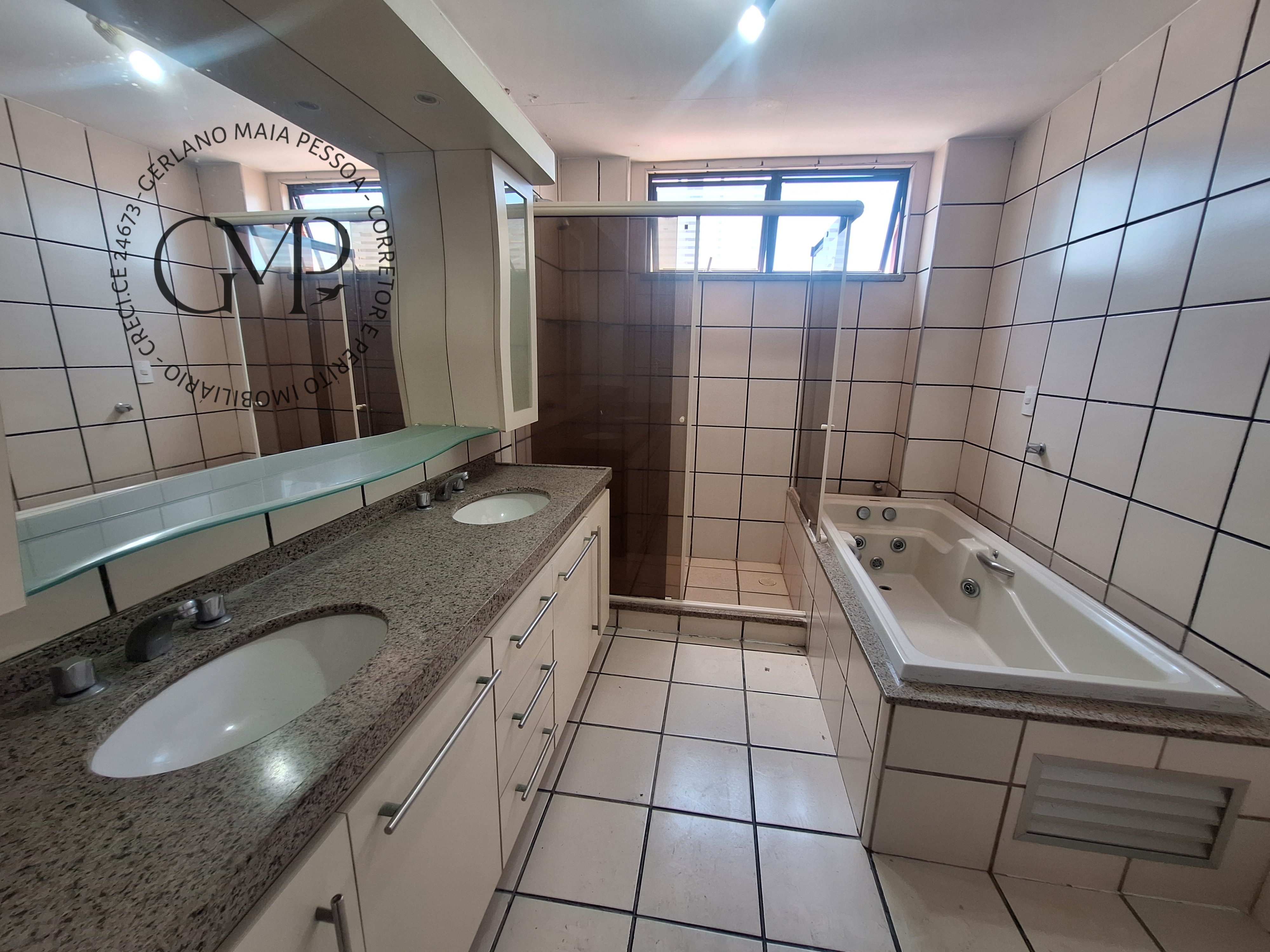Imagem Apartamento com 4 Quartos à Venda, 223 m²em Aldeota - Fortaleza Imagem Apartamento com 4 Quartos à Venda, 223 m²em Aldeota - Fortaleza