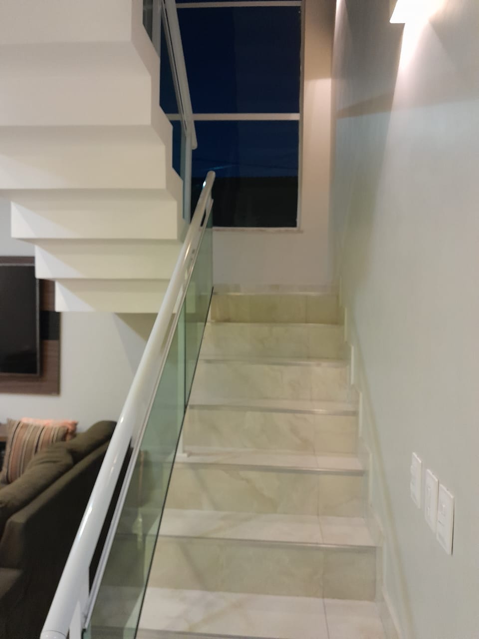 Imagem Casa com 3 Quartos à Venda, 230 m²em Maraponga - Fortaleza Imagem Casa com 3 Quartos à Venda, 230 m²em Maraponga - Fortaleza