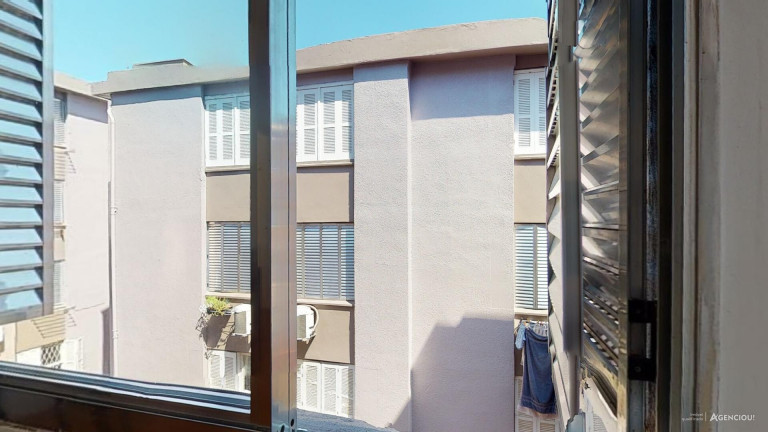 Imagem Apartamento com 1 Quarto à Venda, 37 m² em Petrópolis - Porto Alegre
