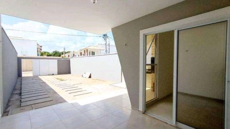 Imagem Casa com 3 Quartos à Venda, 97 m²em Centro - Eusébio Imagem Casa com 3 Quartos à Venda, 97 m²em Centro - Eusébio