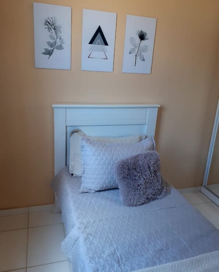 Imagem Apartamento com 2 Quartos à Venda, 54 m²em Jardim Gramacho - Duque de Caxias