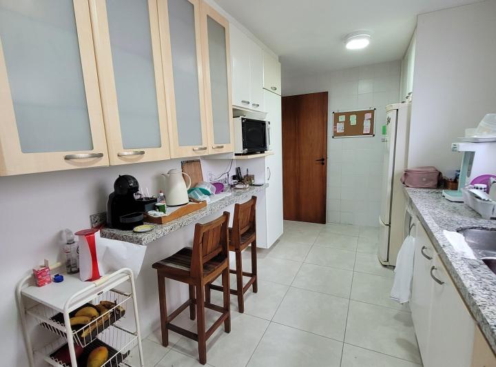 Imagem Apartamento com 4 Quartos à Venda, 130 m²em Vila Suzana - São Paulo Imagem Apartamento com 4 Quartos à Venda, 130 m²em Vila Suzana - São Paulo