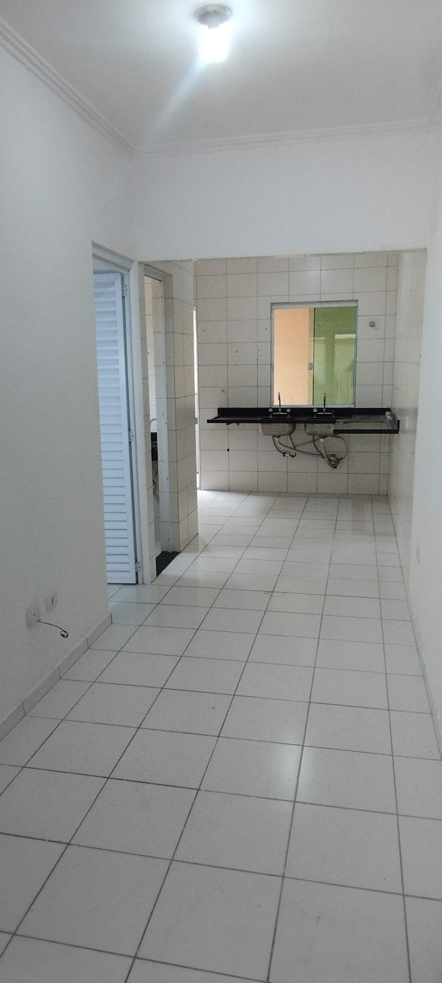 Imagem Casa de Condomínio com 2 Quartos à Venda ou Locação, 51 m² em Princesa - Praia Grande