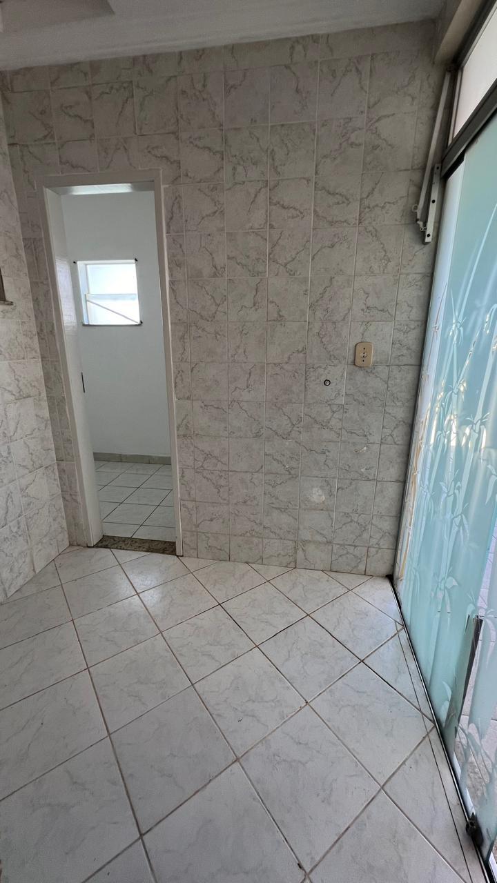 Imagem Casa de Condomínio com 3 Quartos para Alugar, 200 m²em Buraquinho - Lauro de Freitas Imagem Casa de Condomínio com 3 Quartos para Alugar, 200 m²em Buraquinho - Lauro de Freitas