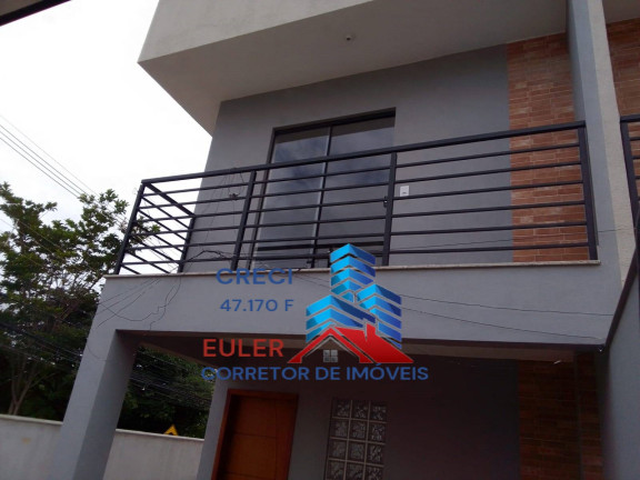Imagem Sobrado com 2 Quartos à Venda, 75 m² em Londrina (São Benedito) - Santa Luzia