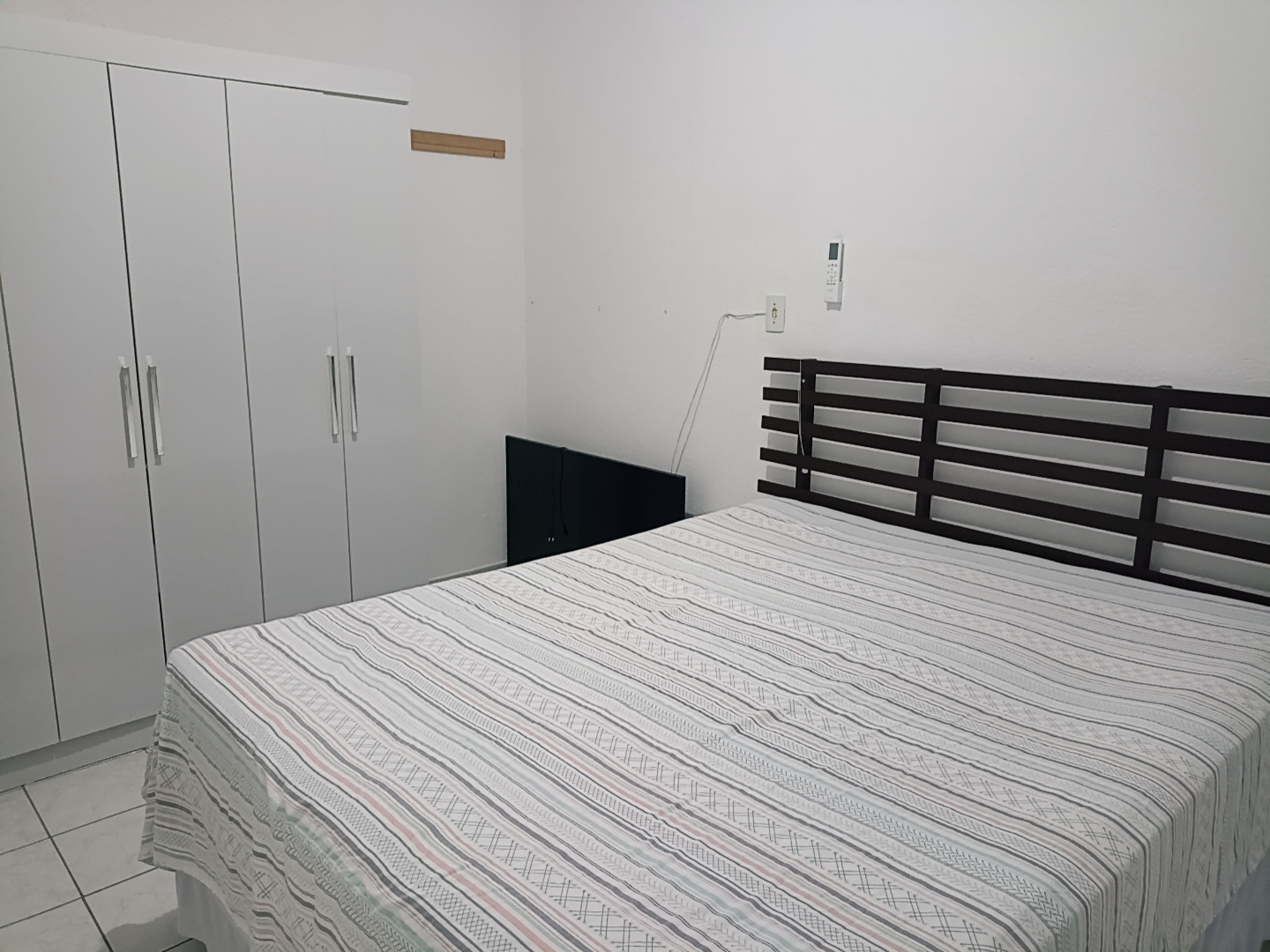 Imagem Casa com 4 Quartos à Venda, 200 m²em Praia de Fora - Palhoça Imagem Casa com 4 Quartos à Venda, 200 m²em Praia de Fora - Palhoça