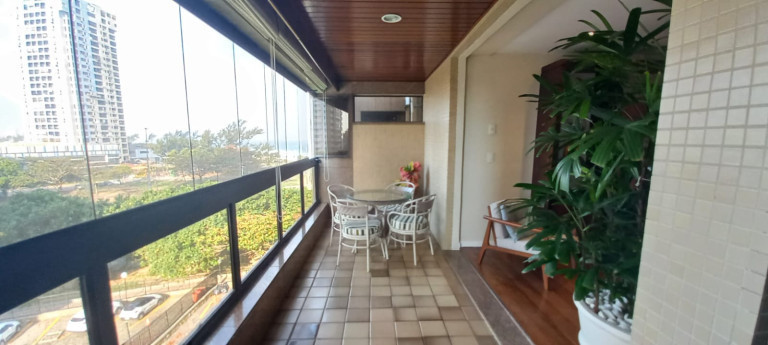Imagem Apartamento com 4 Quartos à Venda, em Barra da Tijuca - Rio de Janeiro Imagem Apartamento com 4 Quartos à Venda, em Barra da Tijuca - Rio de Janeiro
