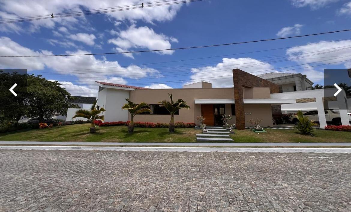 Imagem Casa com 4 Quartos à Venda, 300 m²em Universitário  - Caruaru