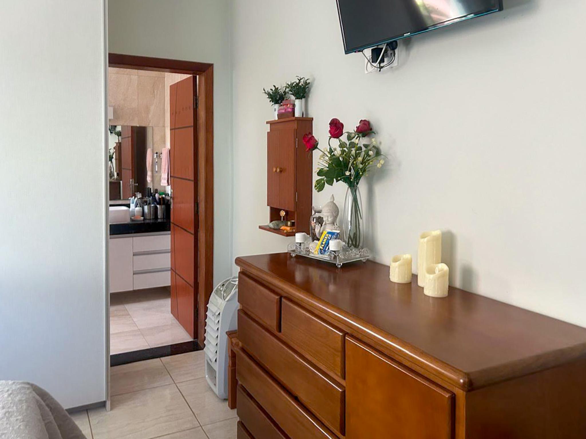 Imagem Chácara com 4 Quartos à Venda, 1.000 m² em - Jaboticatubas Imagem Chácara com 4 Quartos à Venda, 1.000 m² em - Jaboticatubas
