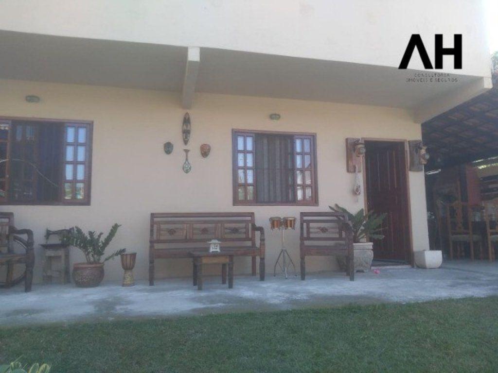 Imagem Casa com 3 Quartos à Venda, 360 m²em Itaipu - Niterói Imagem Casa com 3 Quartos à Venda, 360 m²em Itaipu - Niterói