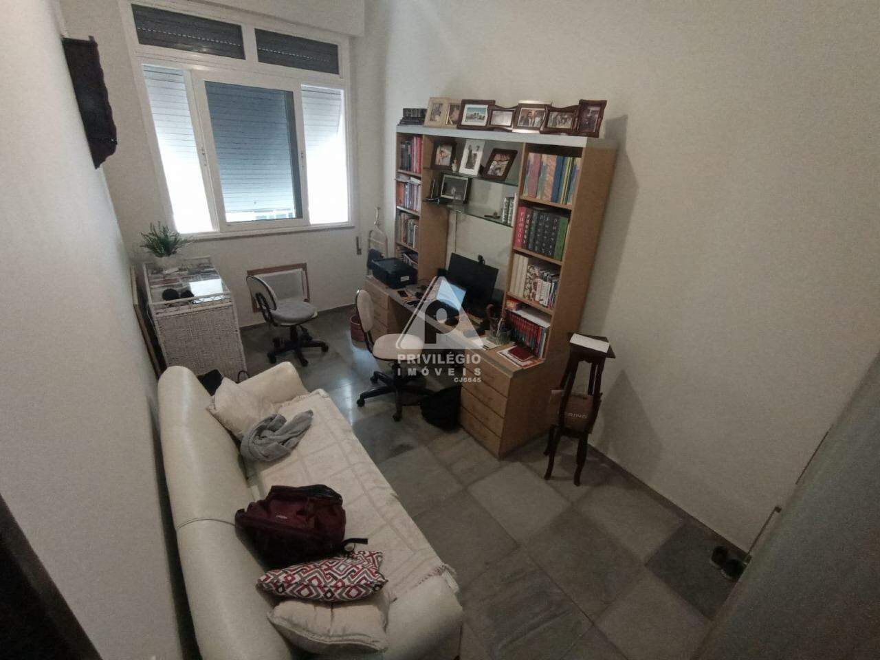 Imagem Apartamento com 3 Quartos à Venda, 195 m²em Copacabana - Rio de Janeiro