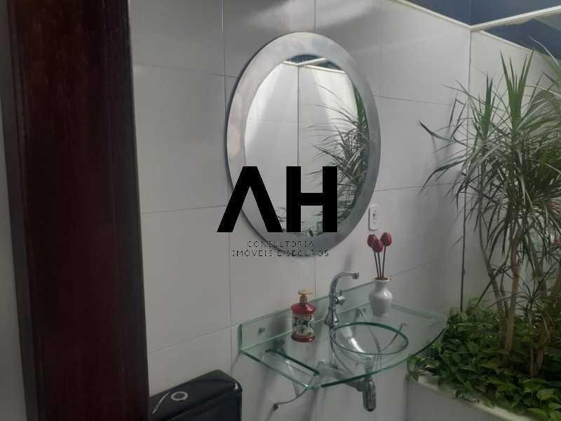 Imagem Casa com 4 Quartos à Venda, 250 m²em Maria Turri - Rio das Ostras Imagem Casa com 4 Quartos à Venda, 250 m²em Maria Turri - Rio das Ostras