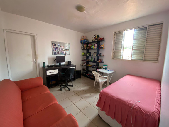 Imagem Sobrado com 4 Quartos à Venda, 209 m²em Setor Bela Vista - Goiânia