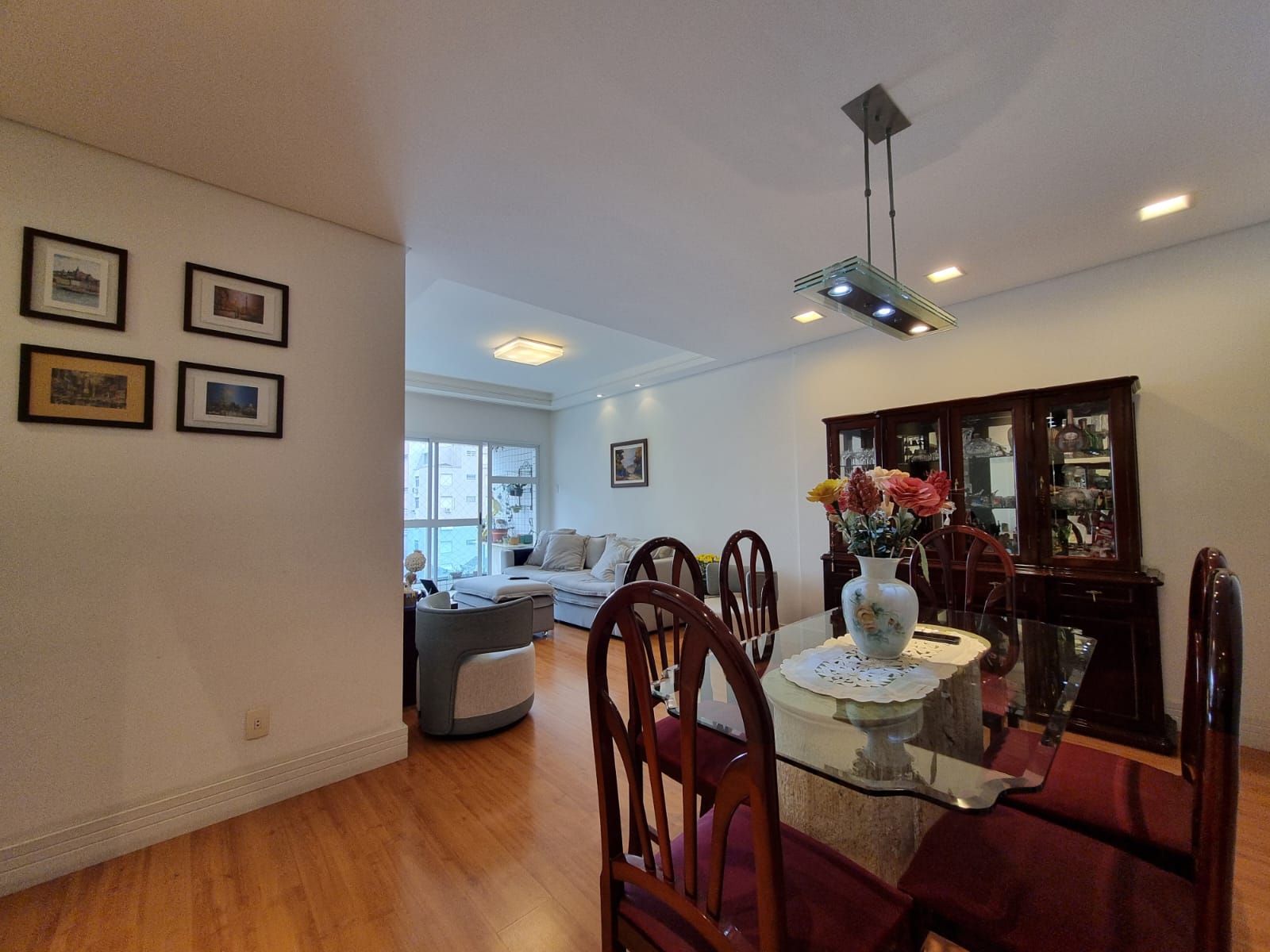 Imagem Apartamento com 3 Quartos à Venda, 114 m²em Embaré - Santos