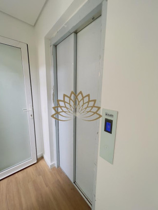 Imagem Casa de Condomínio com 3 Quartos à Venda, 404 m²em Jardim Sílvia (Zona Oeste) - São Paulo Imagem Casa de Condomínio com 3 Quartos à Venda, 404 m²em Jardim Sílvia (Zona Oeste) - São Paulo
