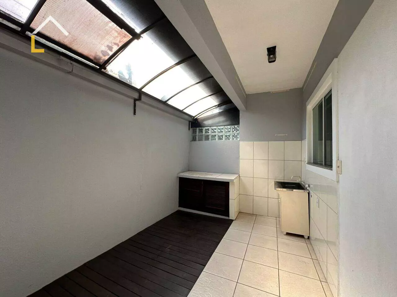Imagem Casa com 3 Quartos à Venda, 120 m²em Floresta - Joinville Imagem Casa com 3 Quartos à Venda, 120 m²em Floresta - Joinville