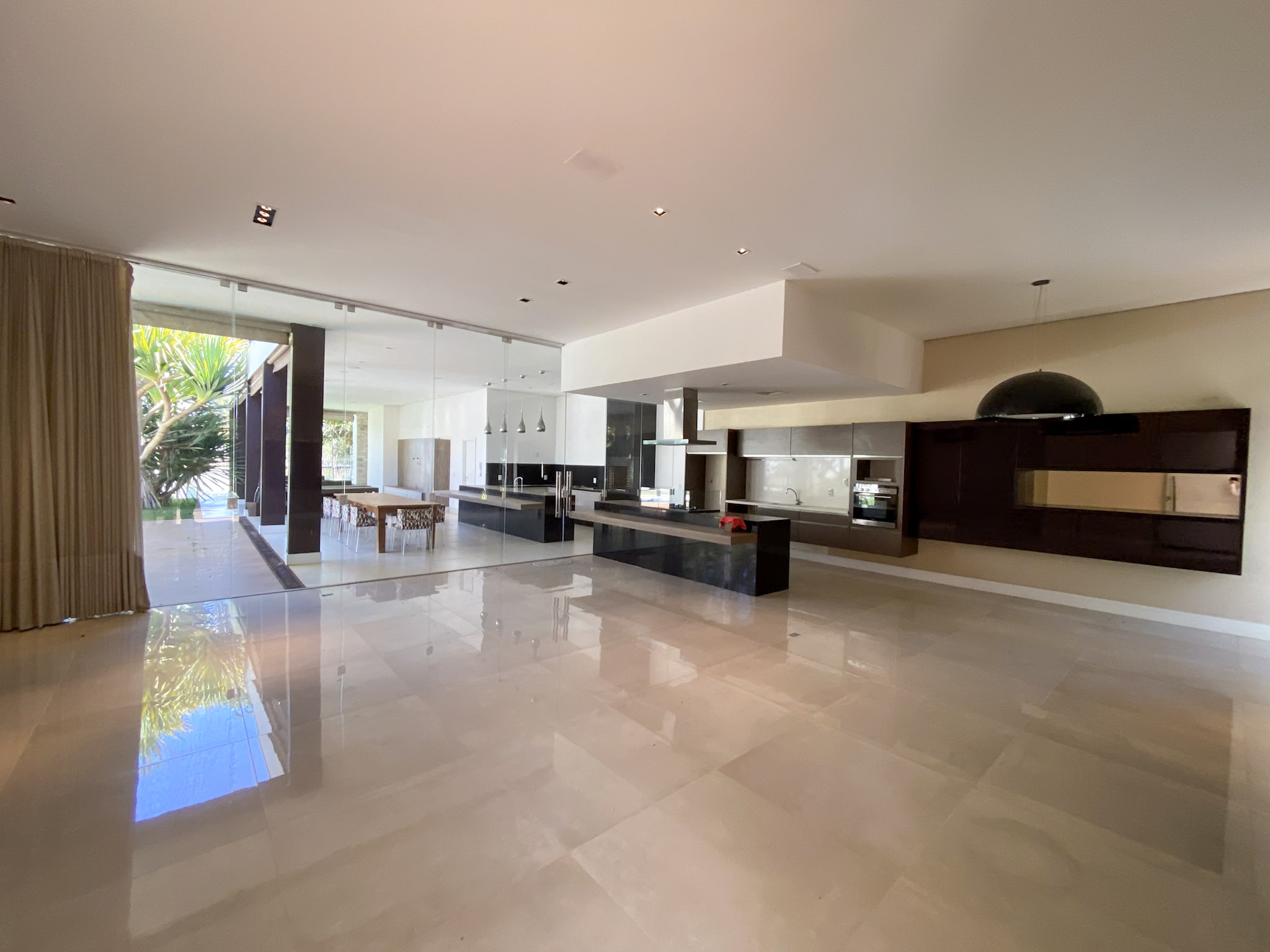 Imagem Casa de Condomínio com 4 Quartos à Venda ou Locação, 510 m²em Park Way - Brasília