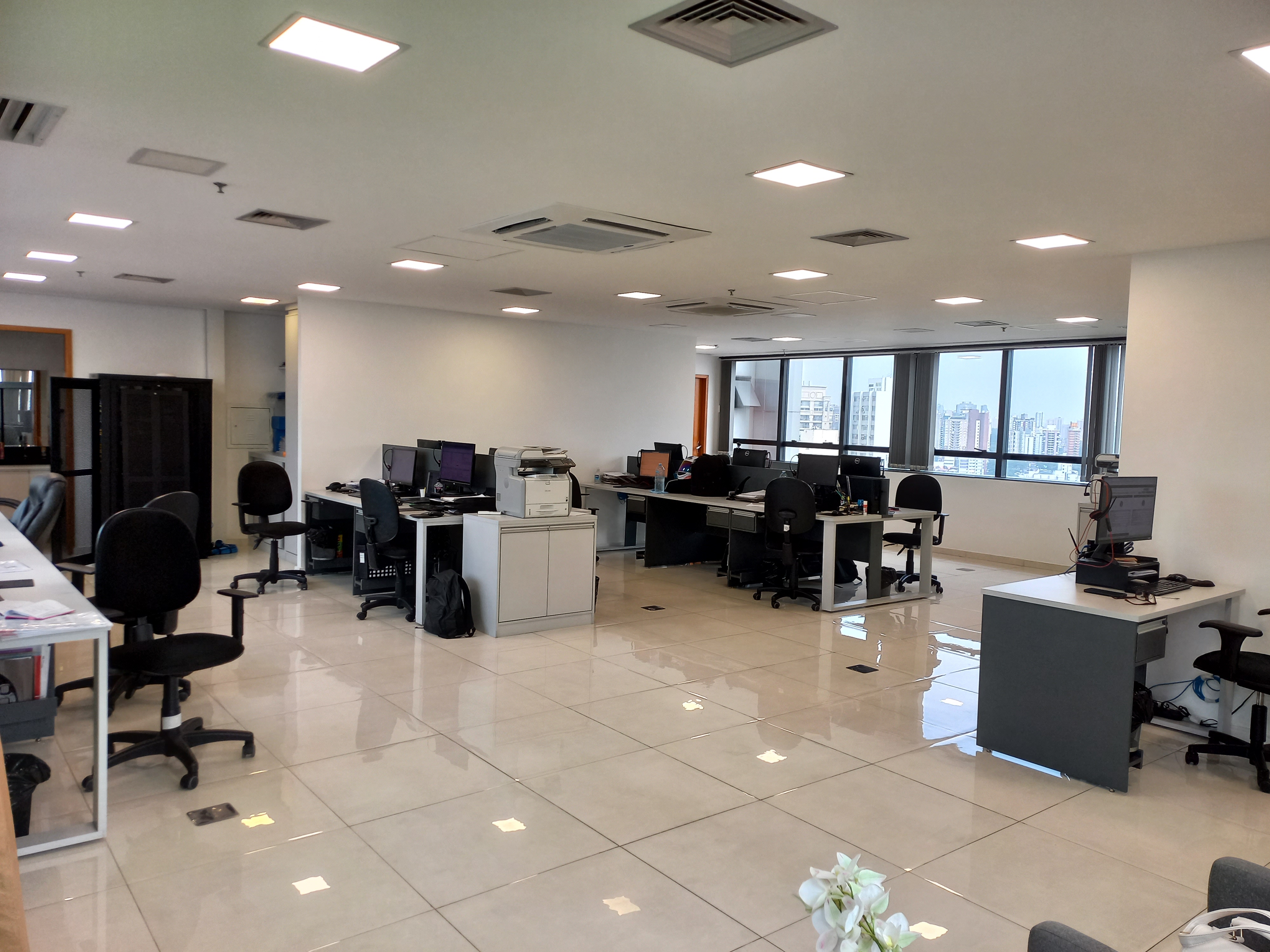 Imagem Sala Comercial para Alugar, 132 m² em Centro - Santo André Imagem Sala Comercial para Alugar, 132 m² em Centro - Santo André