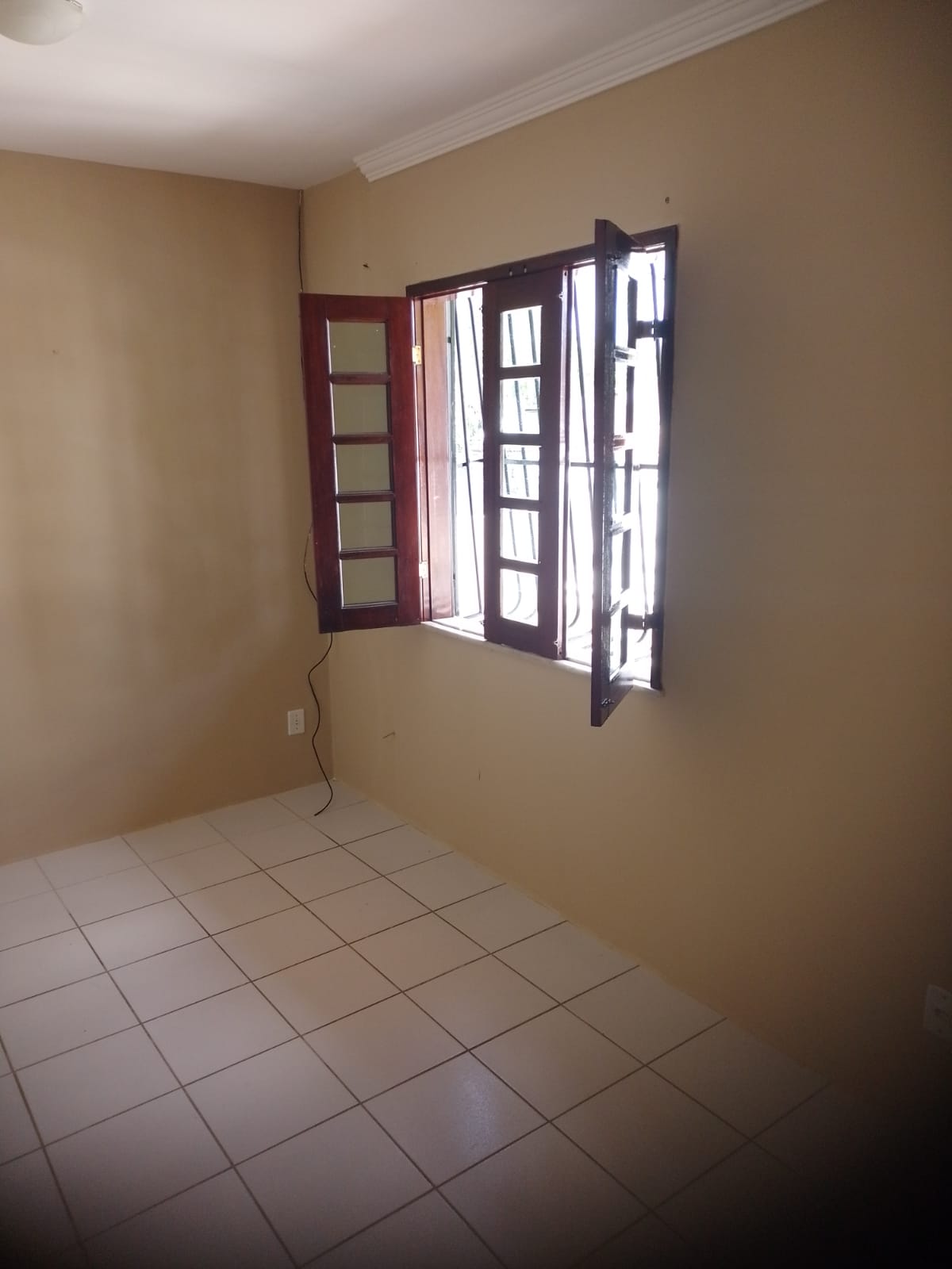 Imagem Casa com 3 Quartos à Venda, 110 m²em Itaperi - Fortaleza Imagem Casa com 3 Quartos à Venda, 110 m²em Itaperi - Fortaleza