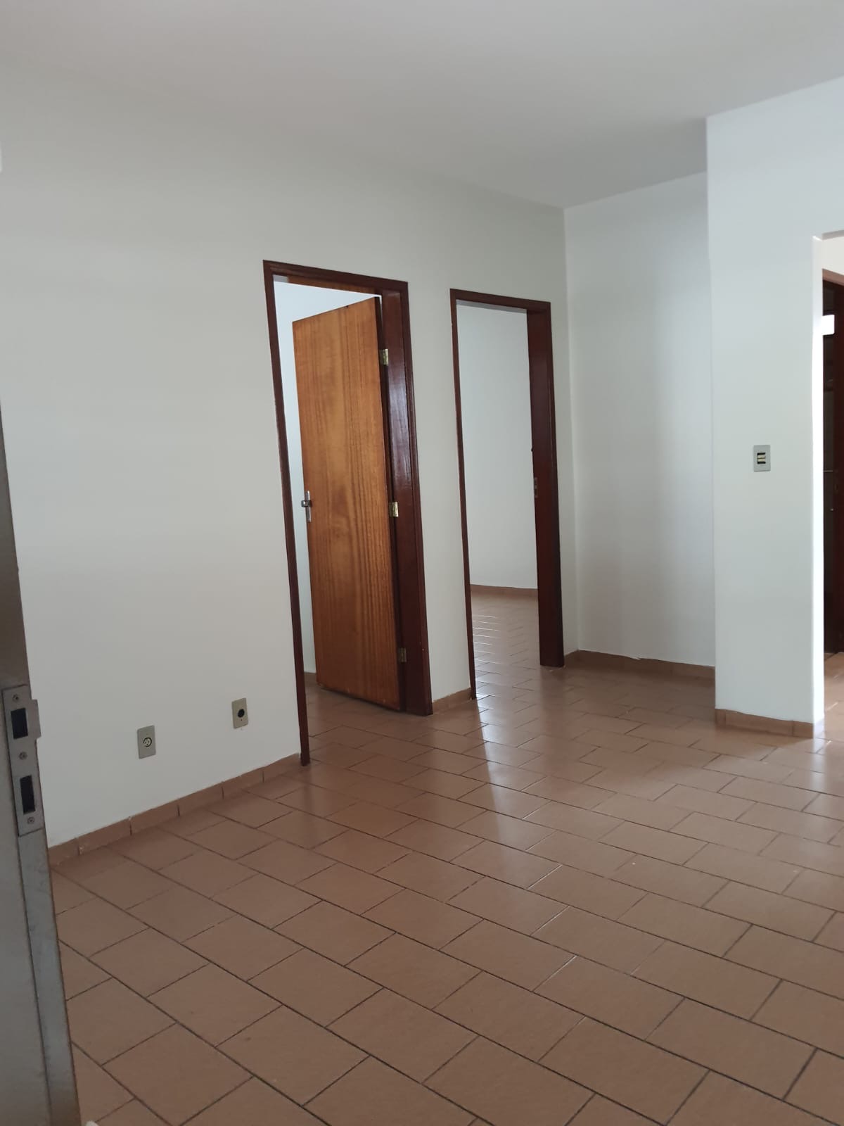 Imagem Casa com 3 Quartos à Venda, 188 m² em Setor União - Goiânia Imagem Casa com 3 Quartos à Venda, 188 m² em Setor União - Goiânia