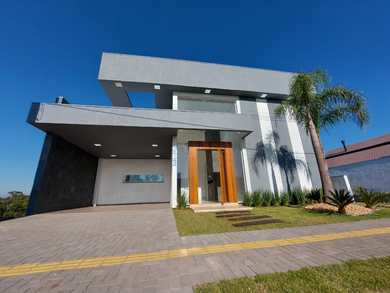 Imagem Casa com 3 Quartos à Venda, 170 m²em Centro - Gravataí Imagem Casa com 3 Quartos à Venda, 170 m²em Centro - Gravataí