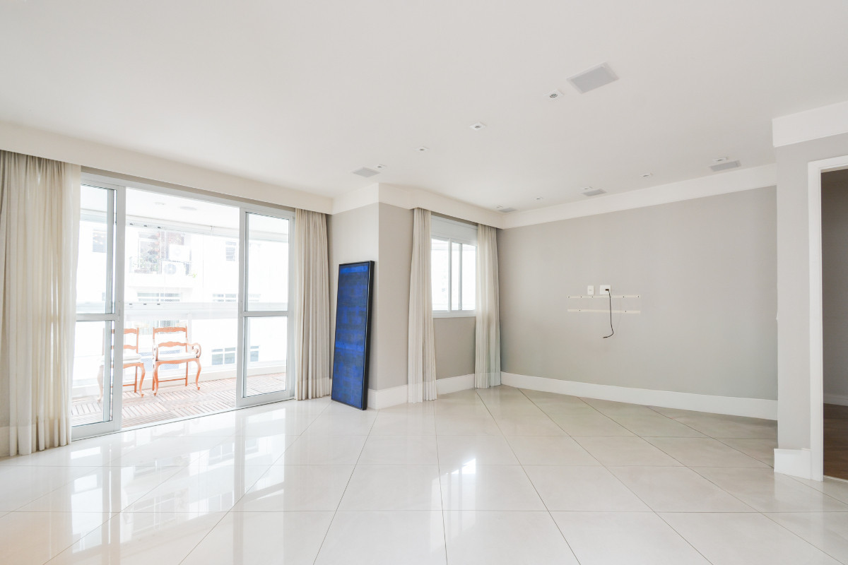 Apartamento com 3 Quartos à Venda, 124 m² em Vila Uberabinha - São Paulo