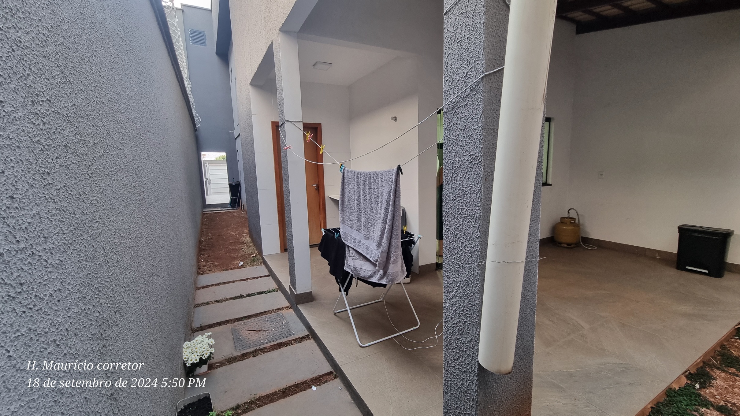 Imagem Sobrado com 4 Quartos à Venda, 174 m²em Residencial Alice Barbosa - Goiânia Imagem Sobrado com 4 Quartos à Venda, 174 m²em Residencial Alice Barbosa - Goiânia