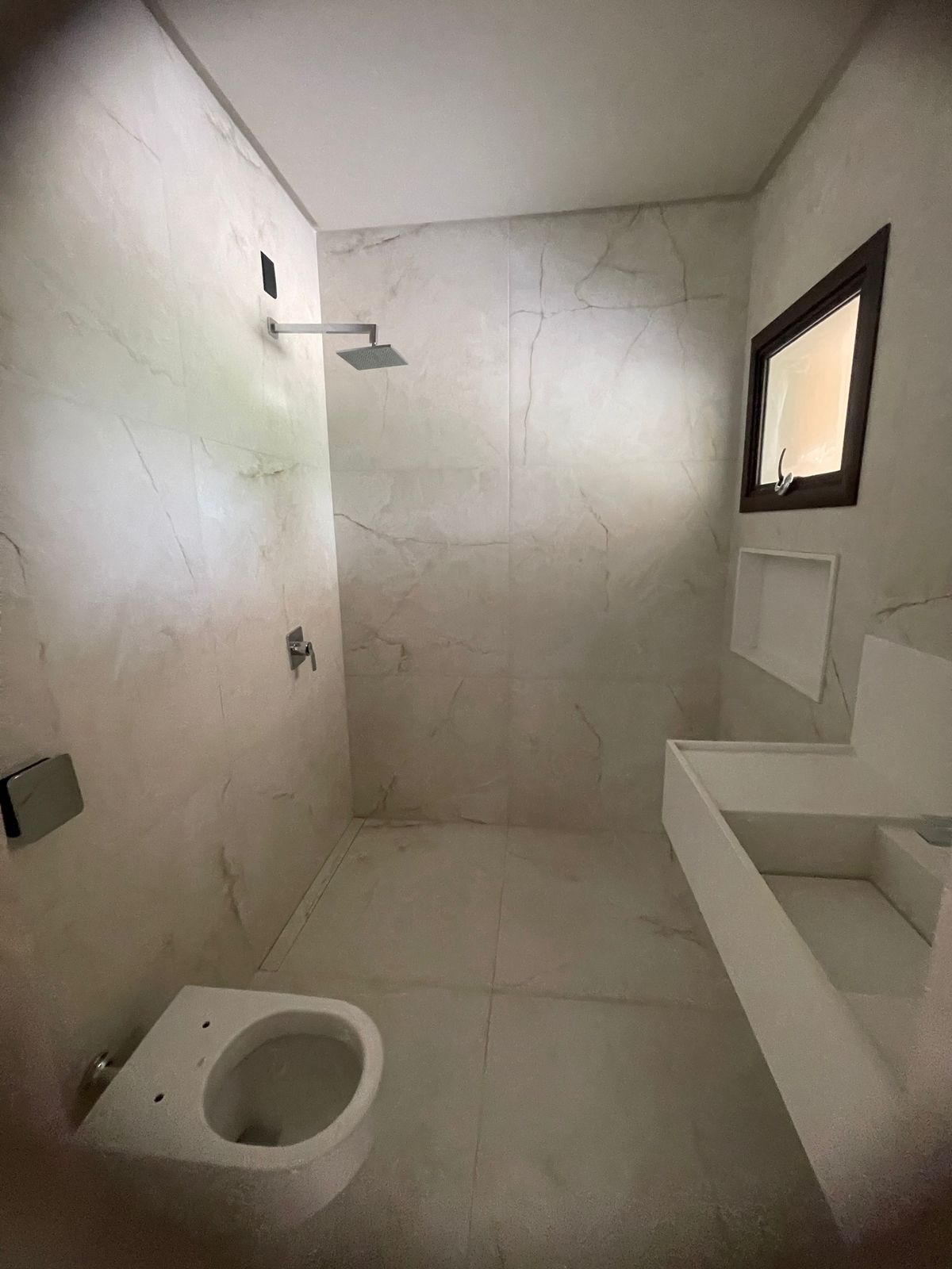 Imagem Sobrado com 5 Quartos à Venda, 660 m²em Residencial Alphaville Flamboyant - Goiânia Imagem Sobrado com 5 Quartos à Venda, 660 m²em Residencial Alphaville Flamboyant - Goiânia