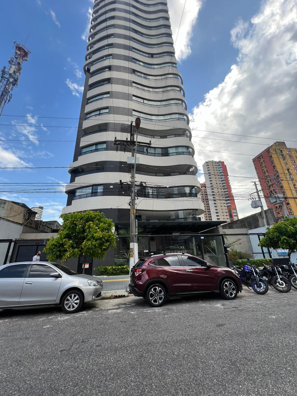 Foto do imóvel Apartamento com 3 Quartos à Venda, 235 m²em Umarizal - Belém